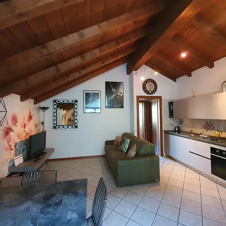 La Casa Del Colibri Apartmán Lecco
